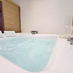 Apartmán O Sacree Detente De -spa Privatif - Proche De La Gare & Centre *