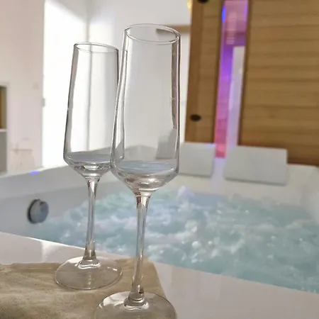 O Sacree Detente De -spa Privatif - Proche De La Gare & Centre Appartement *