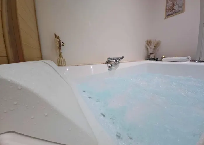 O Sacree Detente De -spa Privatif - Proche De La Gare & Centre Apartment *